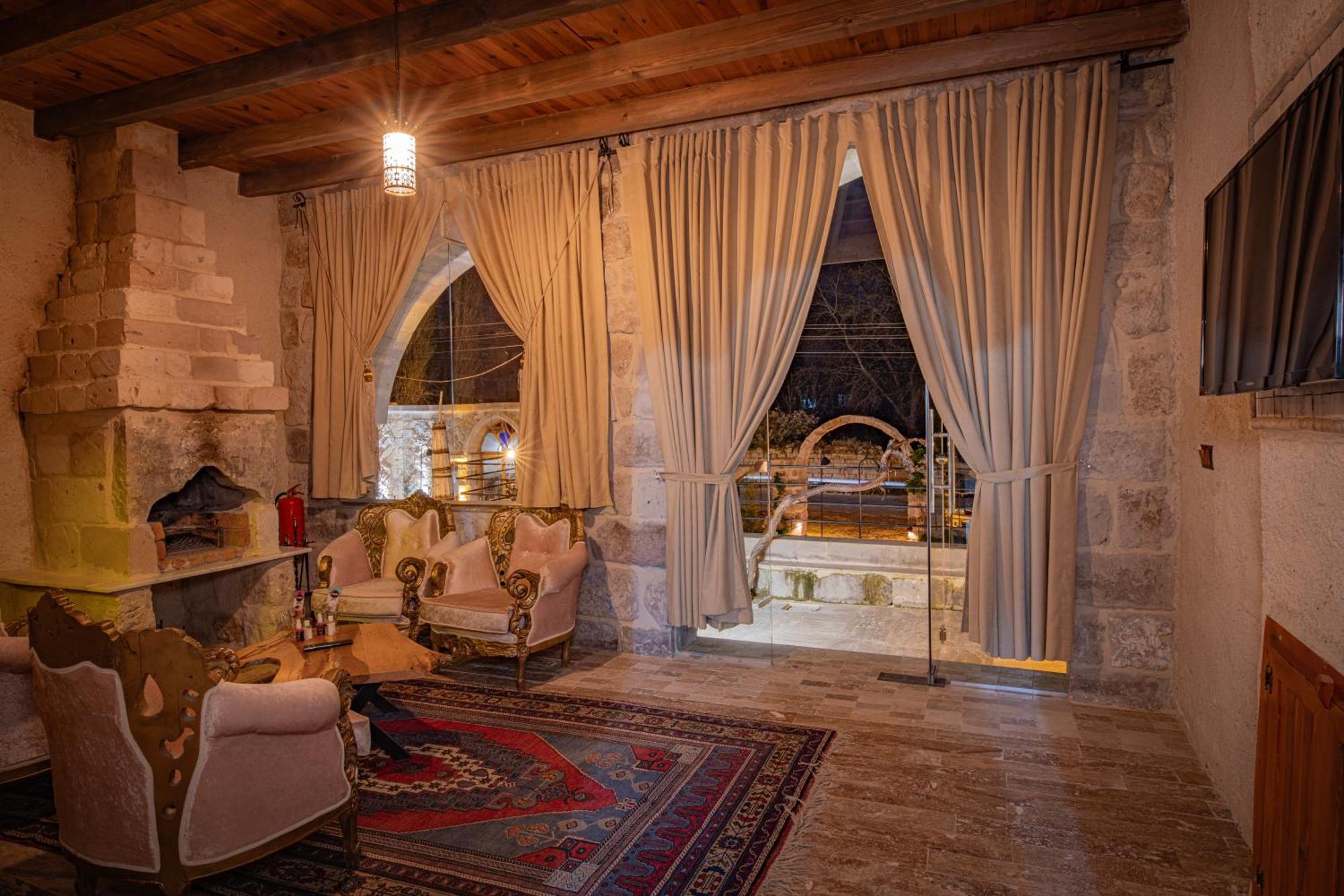 Sur Cave Hotel Ürgüp Esterno foto